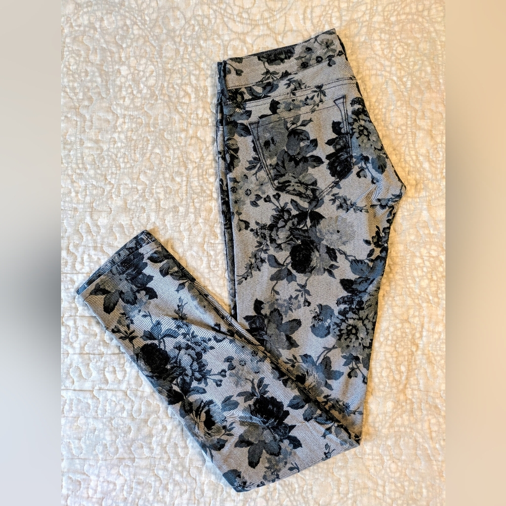 Floral Print Gray & Black Women’s Jeans